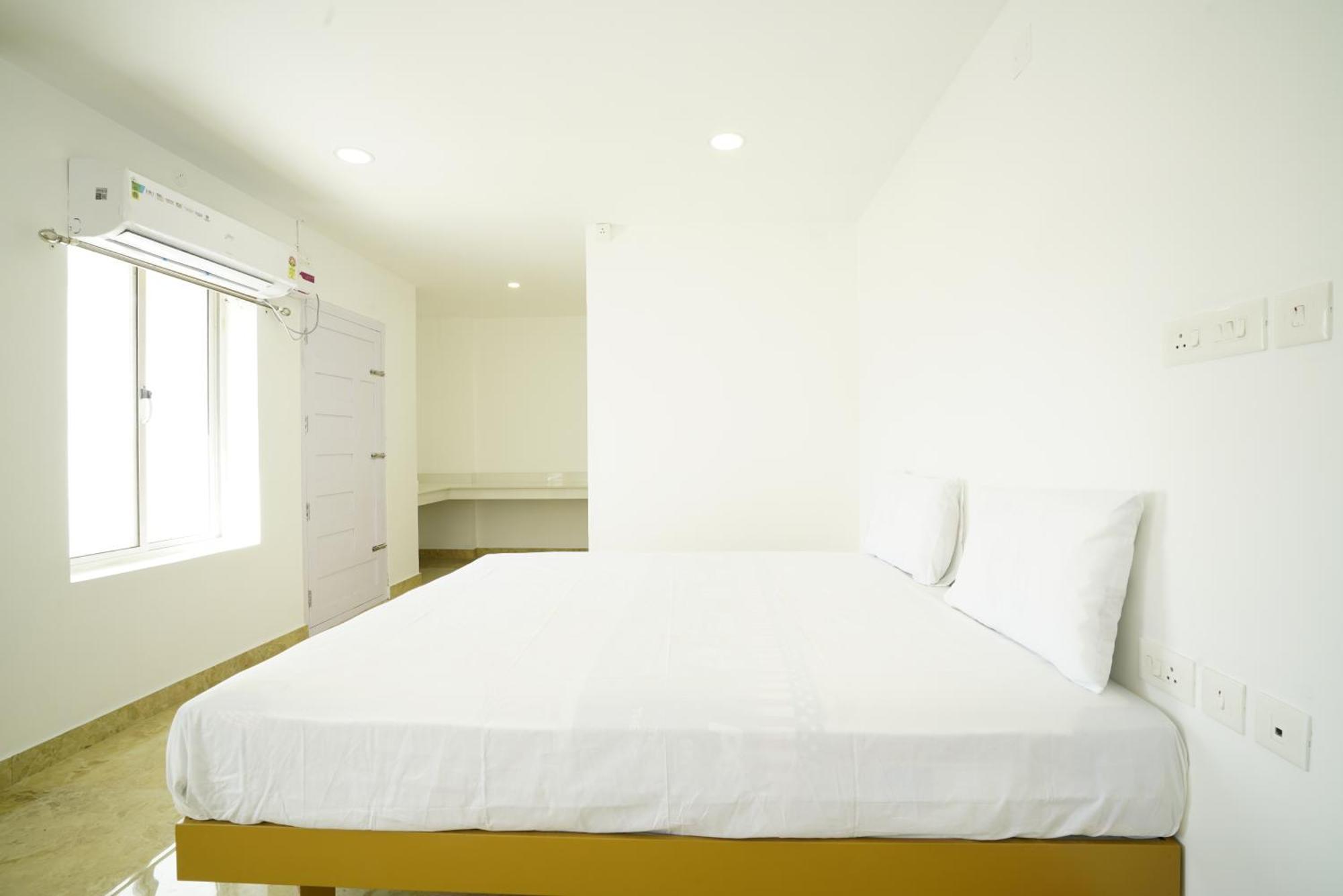 Quilon Residency Kundara Hotel Perumanseri Kültér fotó