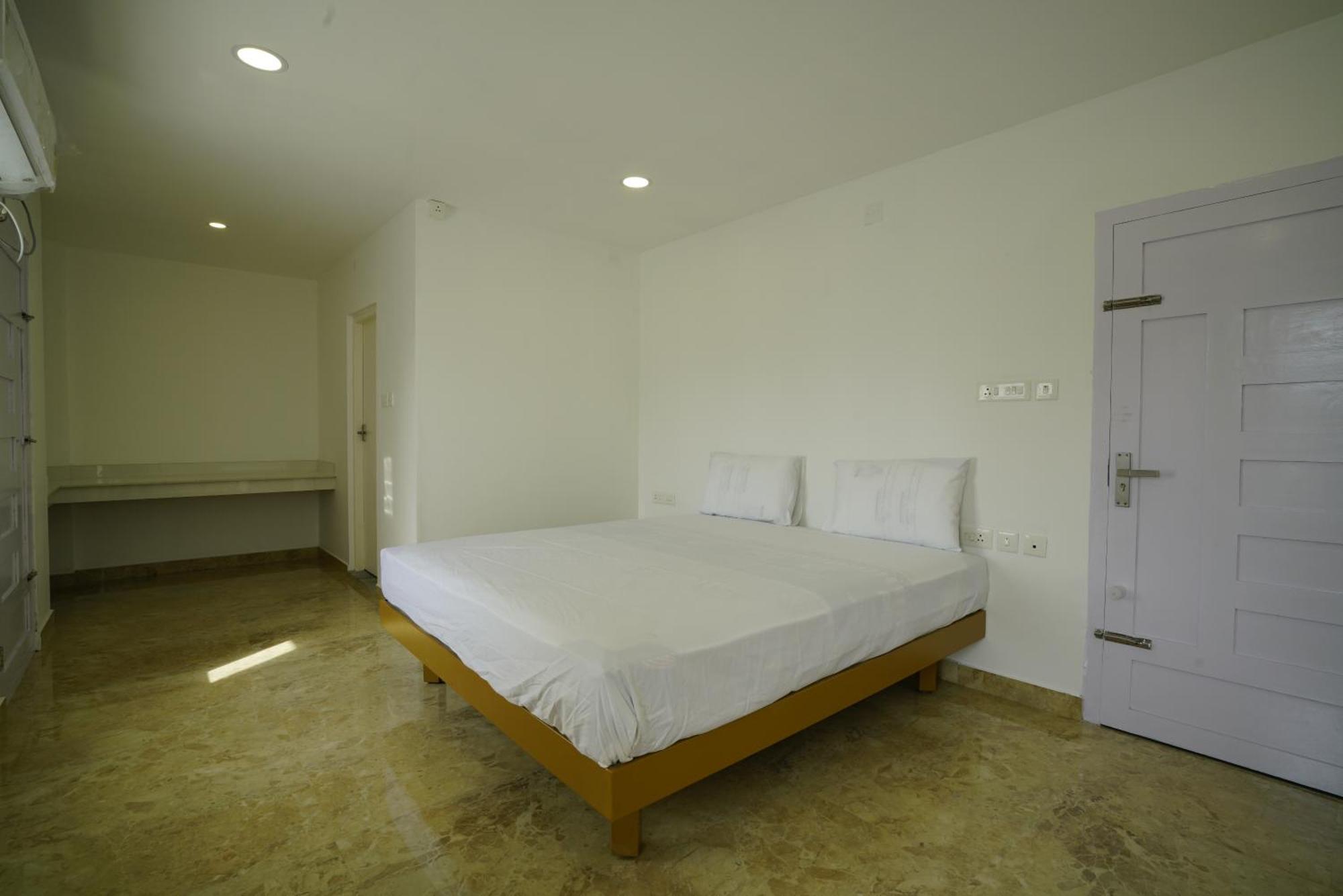 Quilon Residency Kundara Hotel Perumanseri Kültér fotó